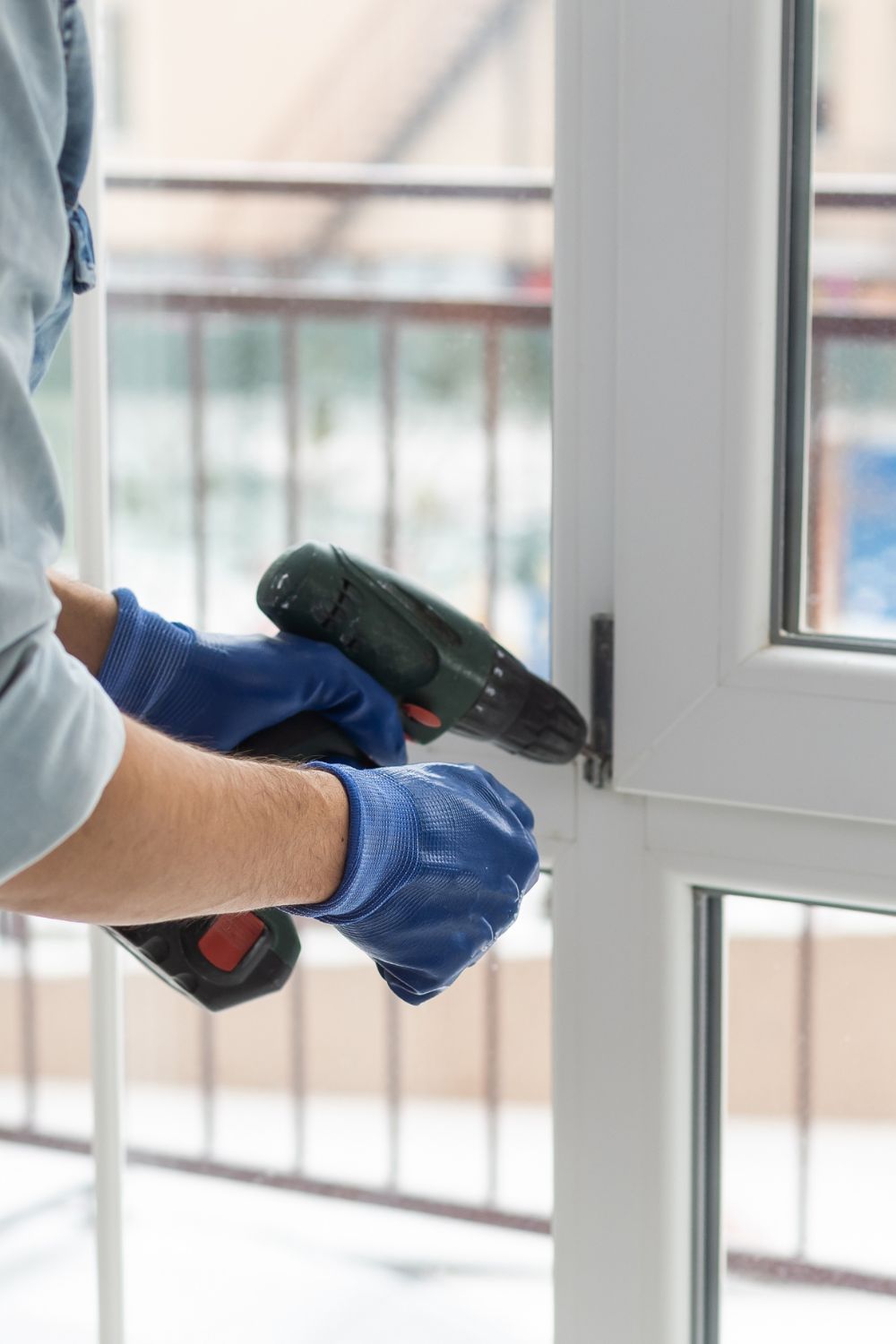 Réparation Fenêtre Namur - Nous réparons tout type de fenêtres à Namur, en bois, en acier, en aluminium et fenêtre en PVC